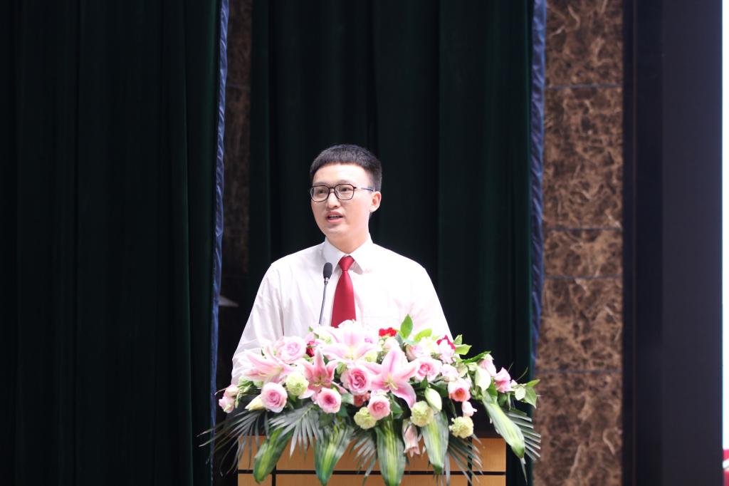 讲春梅故事 学英模精神 育法学新人——湘潭大学与邵阳法院联合开展读书报告会·座谈会 讲春梅故事 学英模精神 育法学新人——湘潭大学与邵阳法院联合开展读书报告会·座谈会